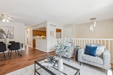 6750 School St unit 206, Windsor Heights, IA 50324 - photo 6