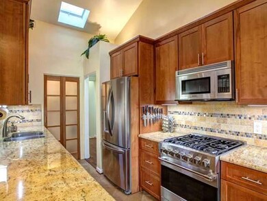 Viking gas range, pantry at end of very pleasant c