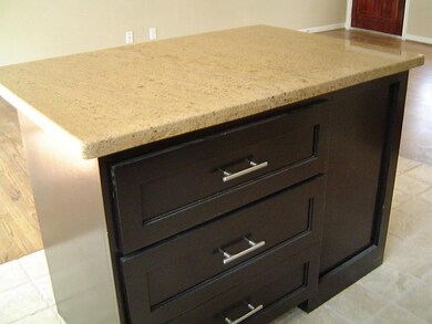 1447 Cheshire Ln, Houston, TX 77018 - photo 6