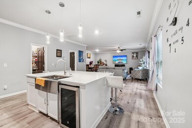 2222 Turtle Point Rd, Charlotte, NC 28262 - photo 6