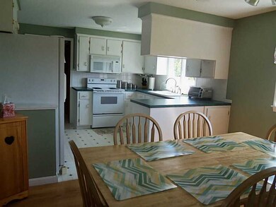 43 Bayview Dr, West Warwick, RI 02893 - photo 6