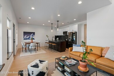 Targhee Living Dining Kitchen