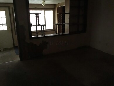 264 Edgewater Beach Blvd, Thornville, OH 43076 - photo 2