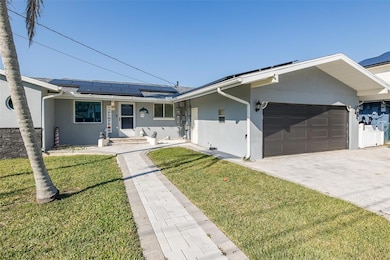 8211 Hayward Ln, Port Richey, FL 34668 - photo 4