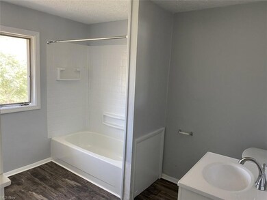 2303 E 33rd St, Lorain, OH 44055 - photo 7