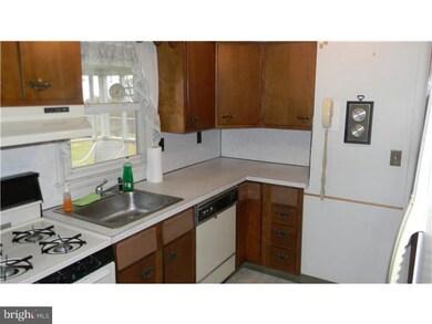 4 Tekening Way, Trenton, NJ 08690 - photo 4