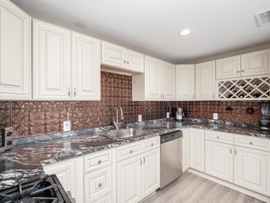 31 River St, Seabrook, NH 03874 - photo 3