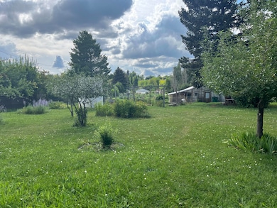 1210 Emerson St, Sheridan, WY 82801 - photo 3