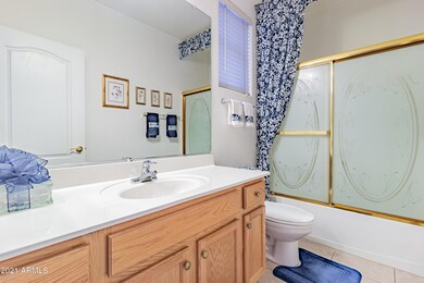 4245 E Cherry Hills Dr (4 of 35)