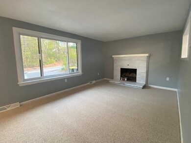 83 Indian Run Rd unit B, Bellingham, MA 02019 - photo 4