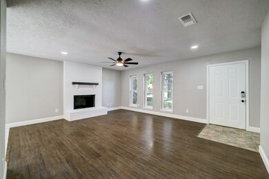 23402 Newgate Dr, Spring, TX 77373 - photo 4
