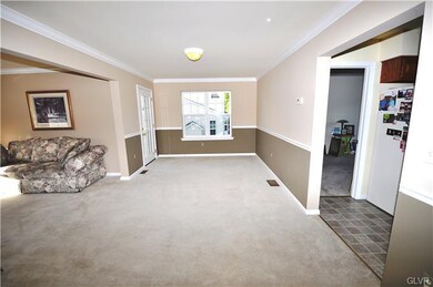 6944 Hearth Ln, Macungie, PA 18062 - photo 6