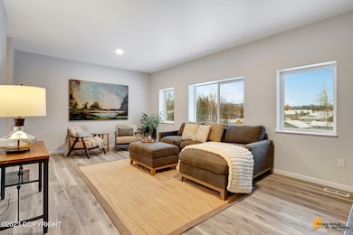 2320 Glacier St, Anchorage, AK 99508 - photo 4