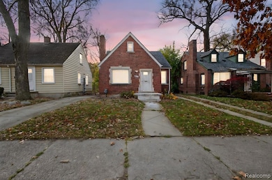 18135 Fielding St, Detroit, MI 48219 - photo 2