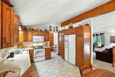 201 E Meadow Ln, Columbus Junction, IA 52738 - photo 6