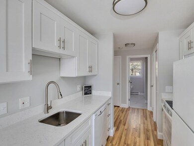 110 W Main St unit 24, Hyannis, MA 02601 - photo 6