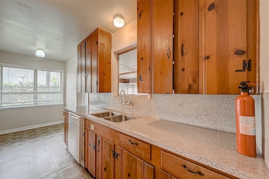 1521 Ronson Rd, Houston, TX 77055 - photo 7