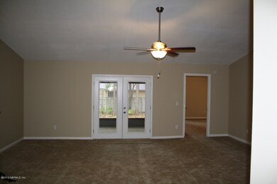 5523 Kilcullen Ln, Jacksonville, FL 32244 - photo 6