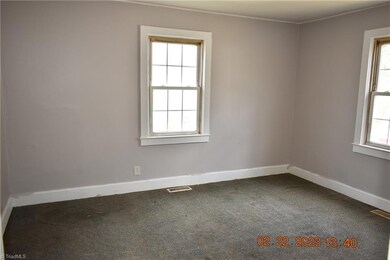 105 S Branch St, Reidsville, NC 27320 - photo 7