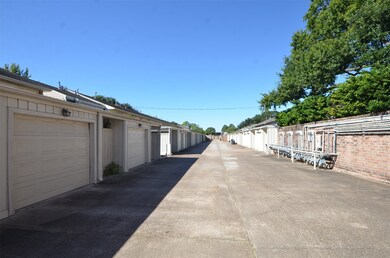 6310 Chevy Chase Dr unit 5, Houston, TX 77057 - photo 6