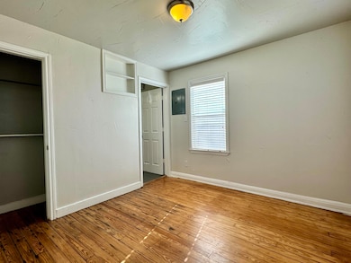 2107 14th St unit B, Lubbock, TX 79401 - photo 3