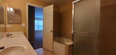 372 Lake Gillilan Way unit 19/3, Algonquin, IL 60102 - photo 2