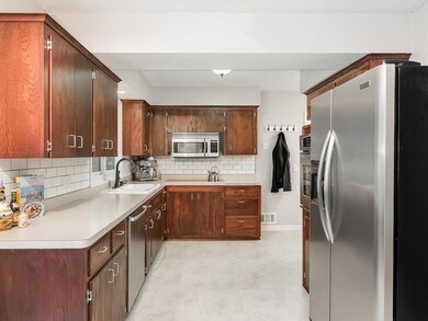 Natural light from window over kitchen sink and st