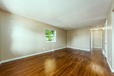 1810 Radnor Ave, Columbus, OH 43224 - photo 5