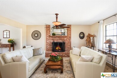 1343 Quail Run Dr, Troy, TX 76579 - photo 7