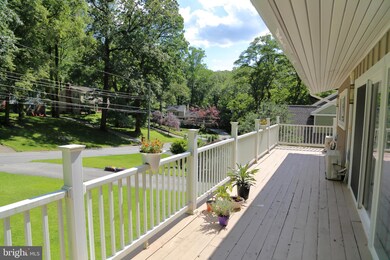 225 Vassar Cir, Wayne, PA 19087 - photo 4