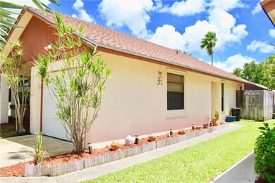 1436 Pines Ln, West Palm Beach, FL 33415 - photo 2