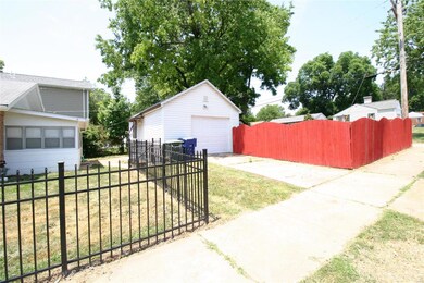 5401 Sutherland Ave, Saint Louis, MO 63109 - photo 6