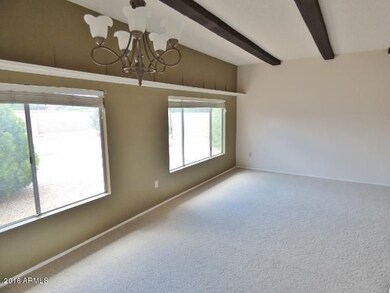 023-227192 great room (4) (640x480)