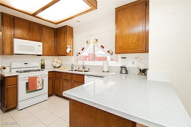 319 Carrington St, Henderson, NV 89074 - photo 4