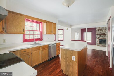 115 Harrison Forge Ct, Chalfont, PA 18914 - photo 7