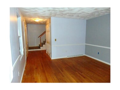 16 West St, Warwick, RI 02886 - photo 4