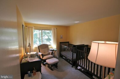 11716 Flints Grove Ln, North Potomac, MD 20878 - photo 2