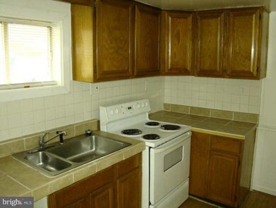 18629 Amidon Ave unit A, Triangle, VA 22172 - photo 4