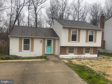 7621 Fallswood Way, Lorton, VA 22079 - photo 4