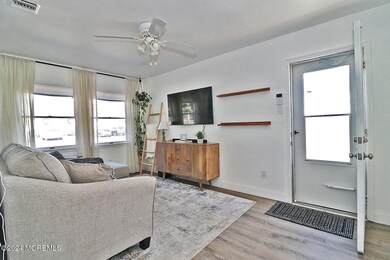 2133 Cottonwood Dr, Toms River, NJ 08753 - photo 7