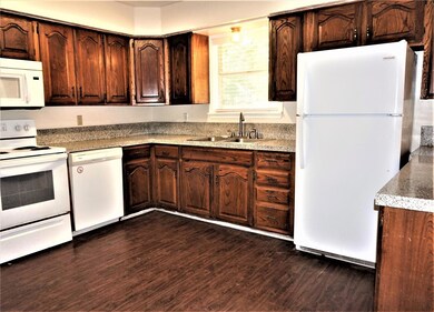 604 Verna Ln, Denison, TX 75020 - photo 2