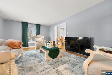 2 Clover Ave, Washington, NJ 07882 - photo 5