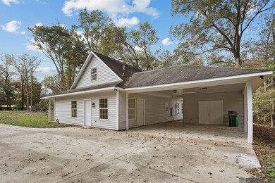 8998 Island Rd, Saint Francisville, LA 70775 - photo 3