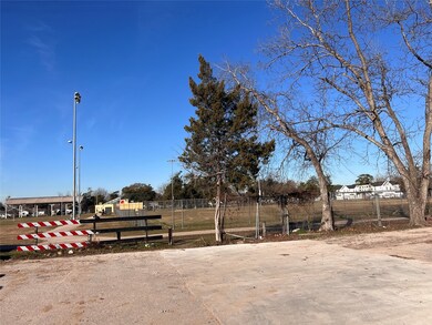 205 Heaney Dr, Houston, TX 77076 - photo 2