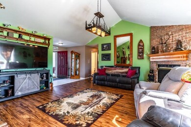 408 N Melching Dr, Ossian, IN 46777 - photo 4