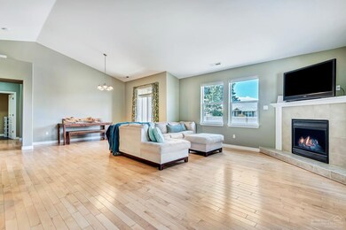 60974 Hammock Ct, Bend, OR 97702 - photo 3