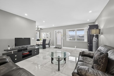 160 Easthampton G, West Palm Beach, FL 33417 - photo 4