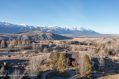 Exterior Mountain Views 3153