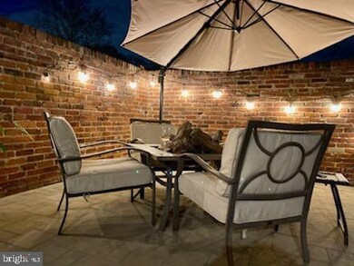 8401 Willow Forge Rd, Springfield, VA 22152 - photo 3