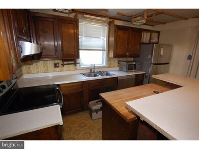 1035 E Schuylkill Rd, Pottstown, PA 19465 - photo 4